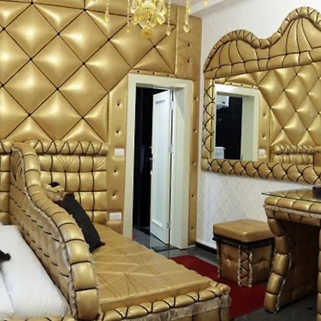 Bali Colosseum Hotel 4*