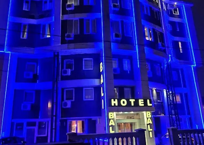 Hotel Bali Colosseum 4*