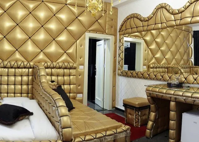 Bali Colosseum Hotel 4*