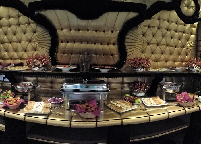 Bali Colosseum Hotel 4*